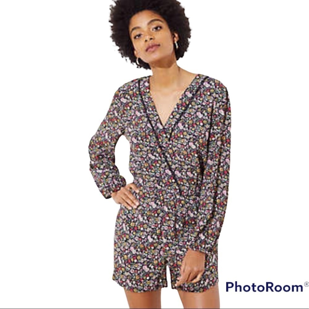 Loft Garden Wrap Romper Size Medium